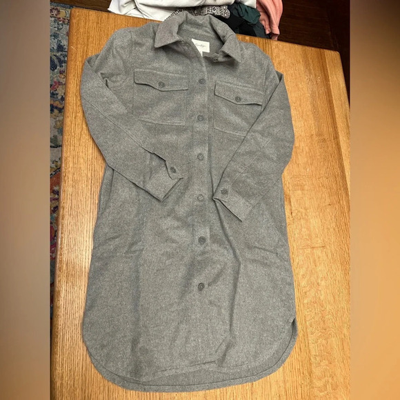 Jessica Simpson NWT Romi long gray flannel button up sz Medium 20” p2p - Picture 6 of 9